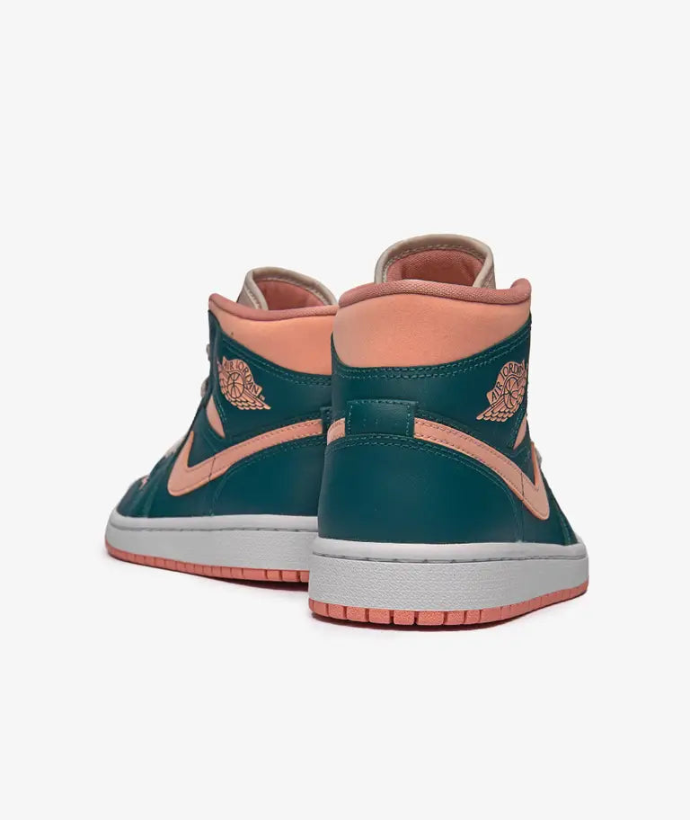 Coral Bay Street Sneaker