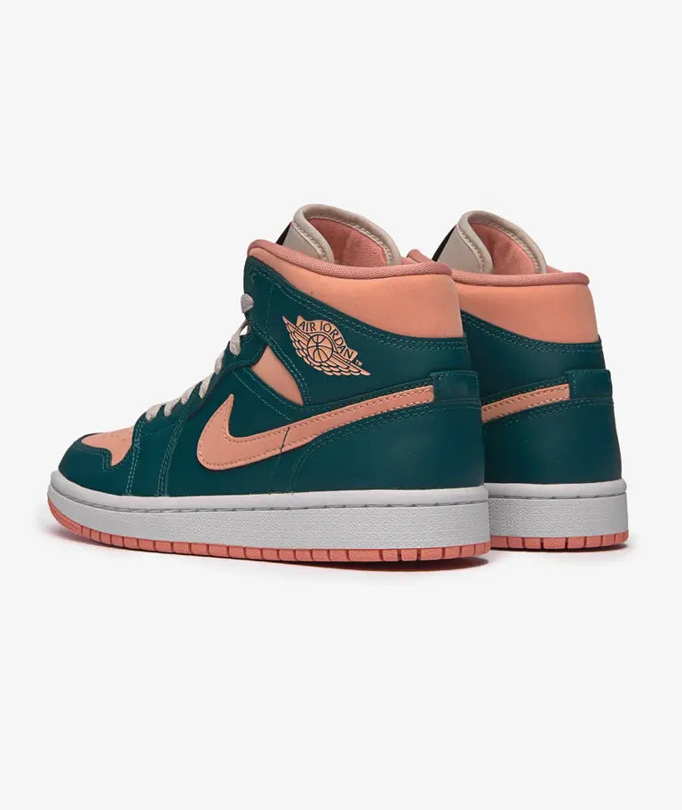 Coral Bay Street Sneaker