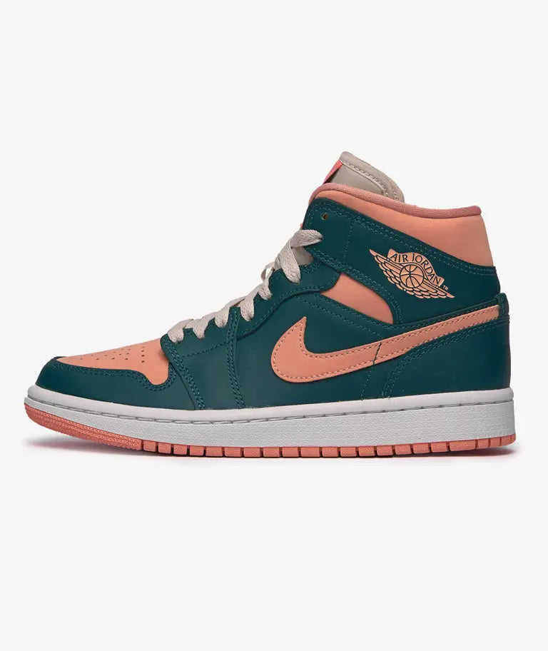 Coral Bay Street Sneaker