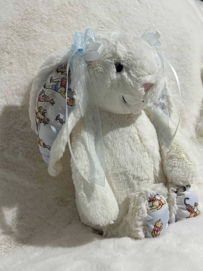 Snowy Hugs Bunny
