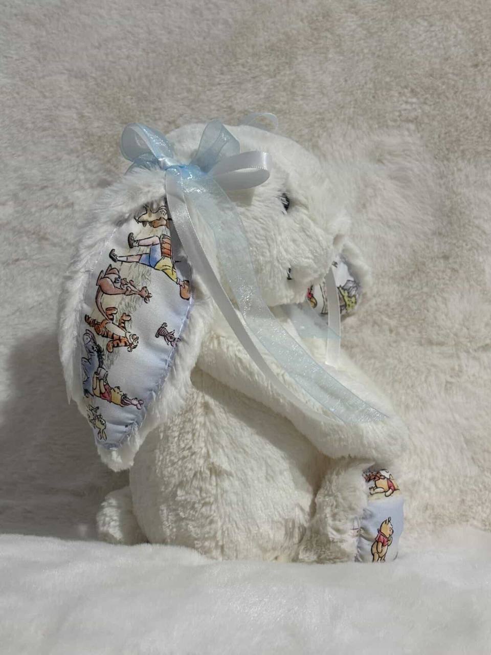 Snowy Hugs Bunny