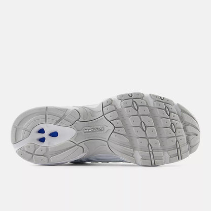 NB 530 White Silver